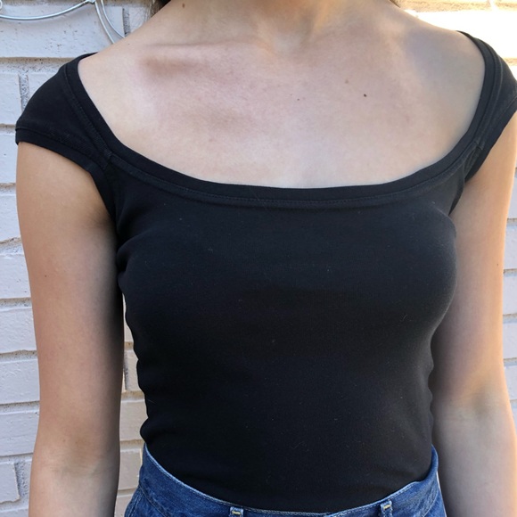 ▪️Free People Off Shoulder Fitted Black Tank▪️ - Picture 3 of 3